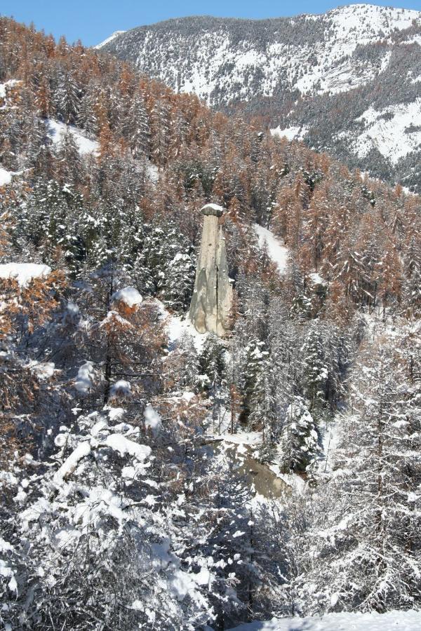 Hotel Le Chamois Logis Molines-en-Queyras Exterior foto