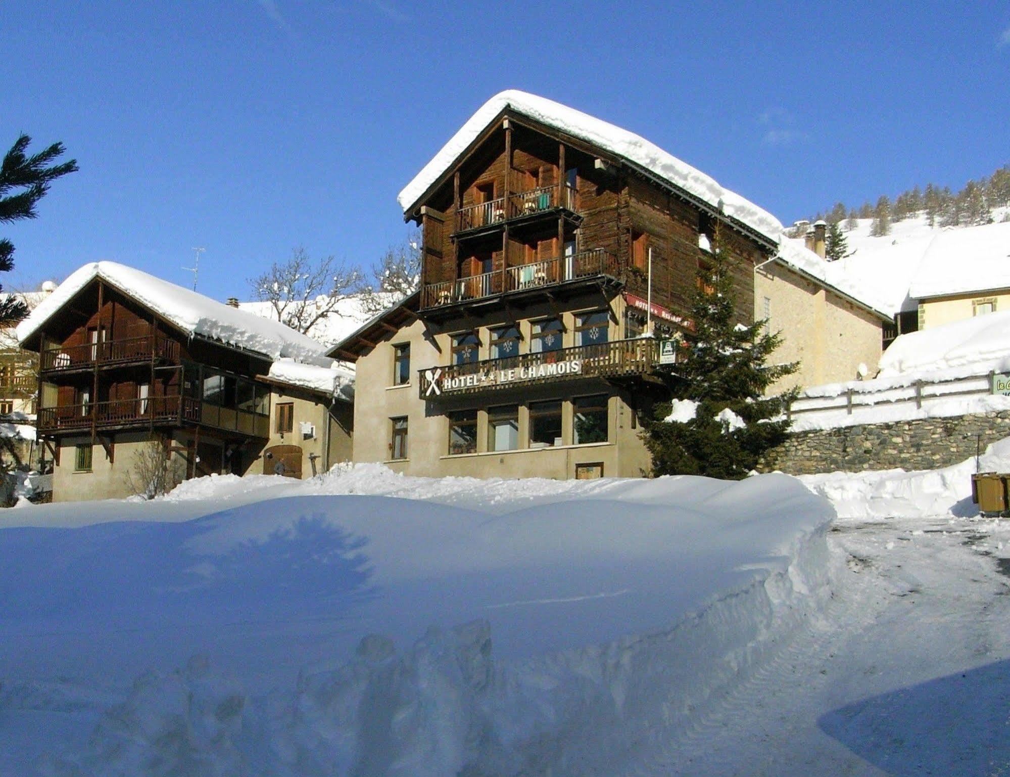 Hotel Le Chamois Logis Molines-en-Queyras Exterior foto