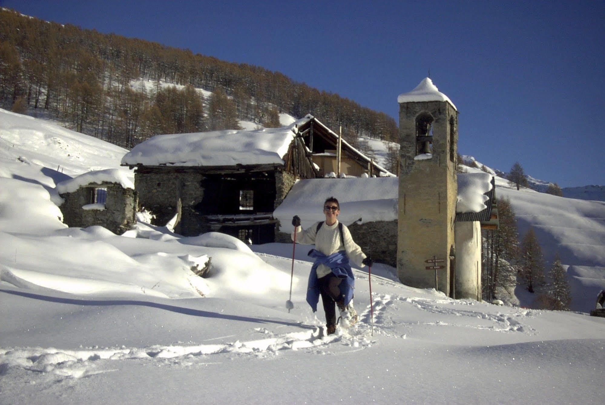 Hotel Le Chamois Logis Molines-en-Queyras Exterior foto