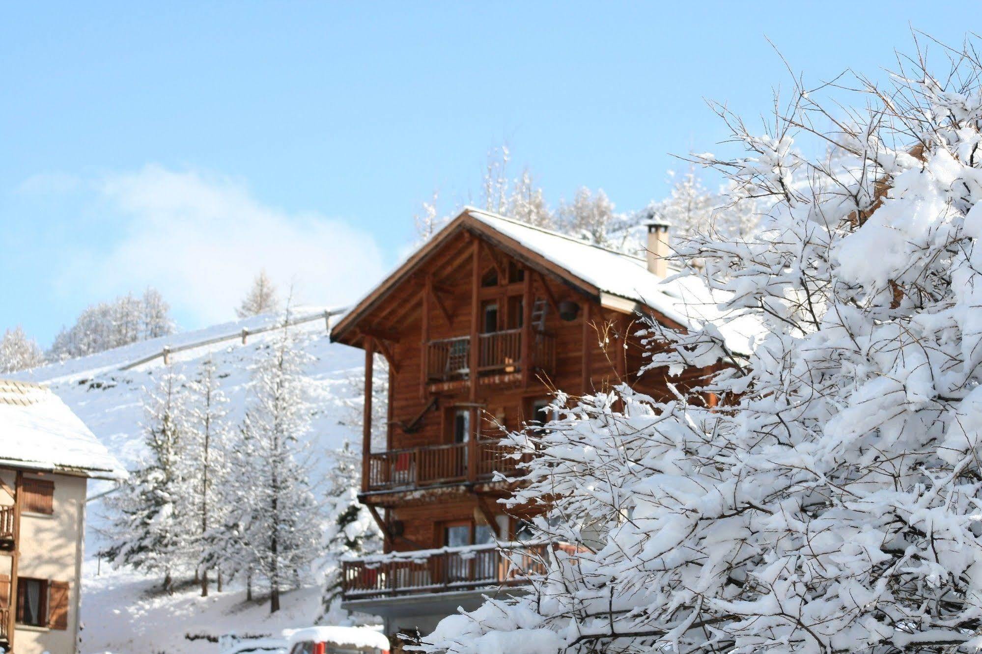 Hotel Le Chamois Logis Molines-en-Queyras Exterior foto